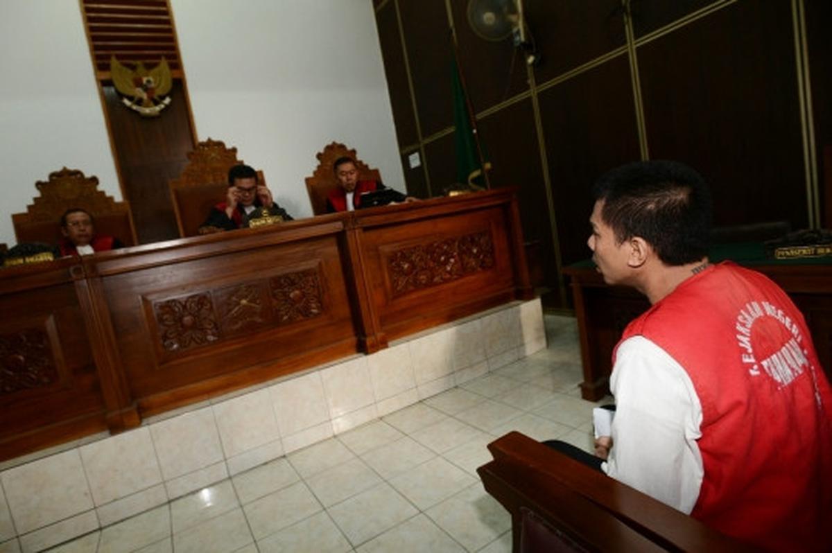 Mucikari artis Robbie Abbas jalani sidang sidang perdana