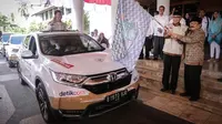 Mobil Honda CR-V digunakan dalam ekspedisi Jalur Darat 34 Gubernur di Indonesia yang digelar oleh Asosiasi Pemerintah Provinsi Seluruh Indonesia (APPSI). (dok HPM)