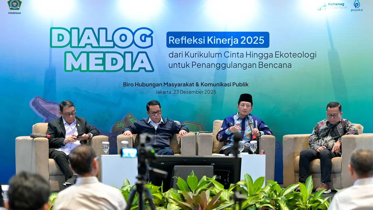 Menteri Agama (Menag) Nasaruddin Umar (kedua dari kanan) dalam kegiatan Dialog Media: Refleksi Kinerja 2025 Kementerian Agama di Jakarta, Selasa (23/12) (Istimewa)
