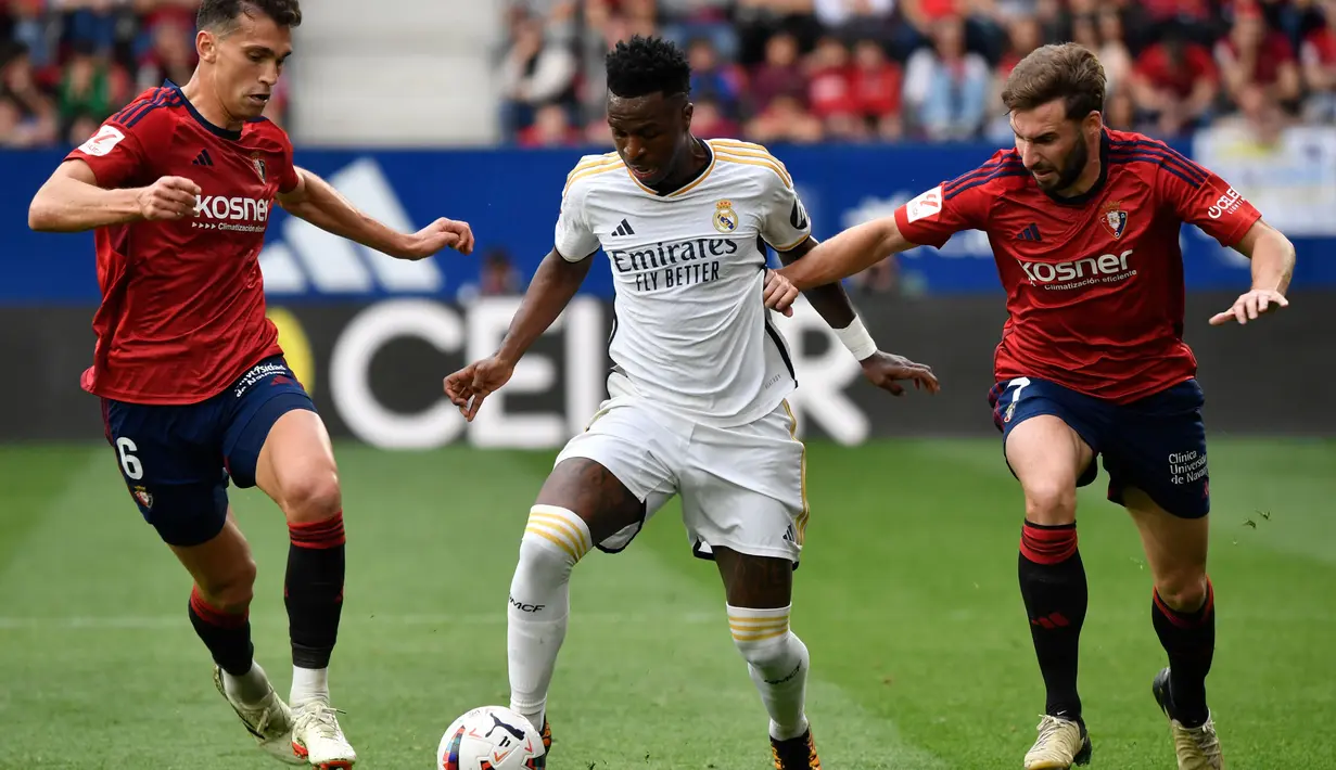 Sementara dua gol Osasuna dicetak masing-masing oleh Ante Budimir pada menit ke-7 dan Iker Munoz (90+1’). (Ander Gillenea/AFP)