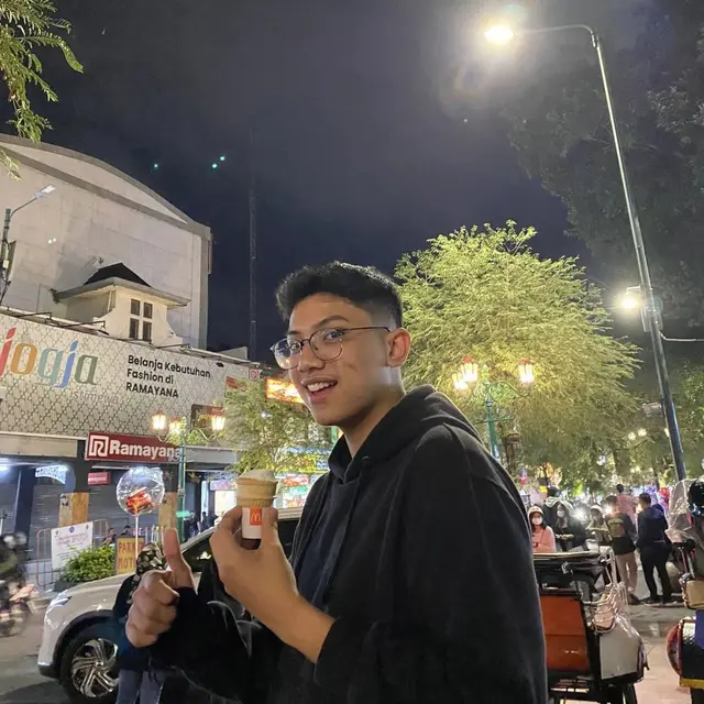 [Fimela] Kekasih Sasi Asmara