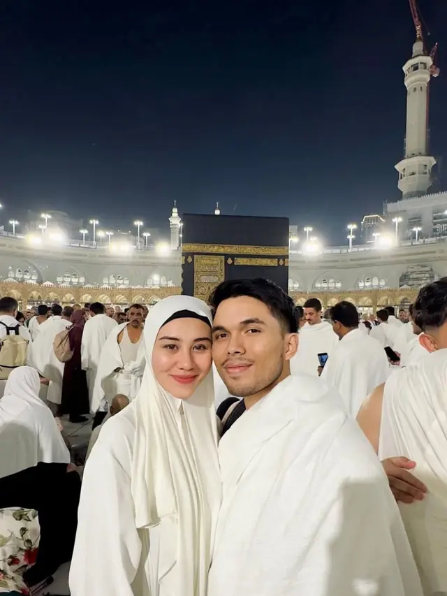 4 Potret Pasutri Thariq Halilintar dan Aaliyah Massaid Jalani Umrah, Perjalanan Penuh Syukur  (credit: instagram.com/thariqhalilintar)
