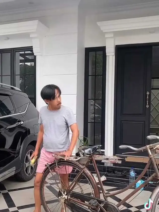 Potret Rumah Epy Kusnandar yang Minimalis