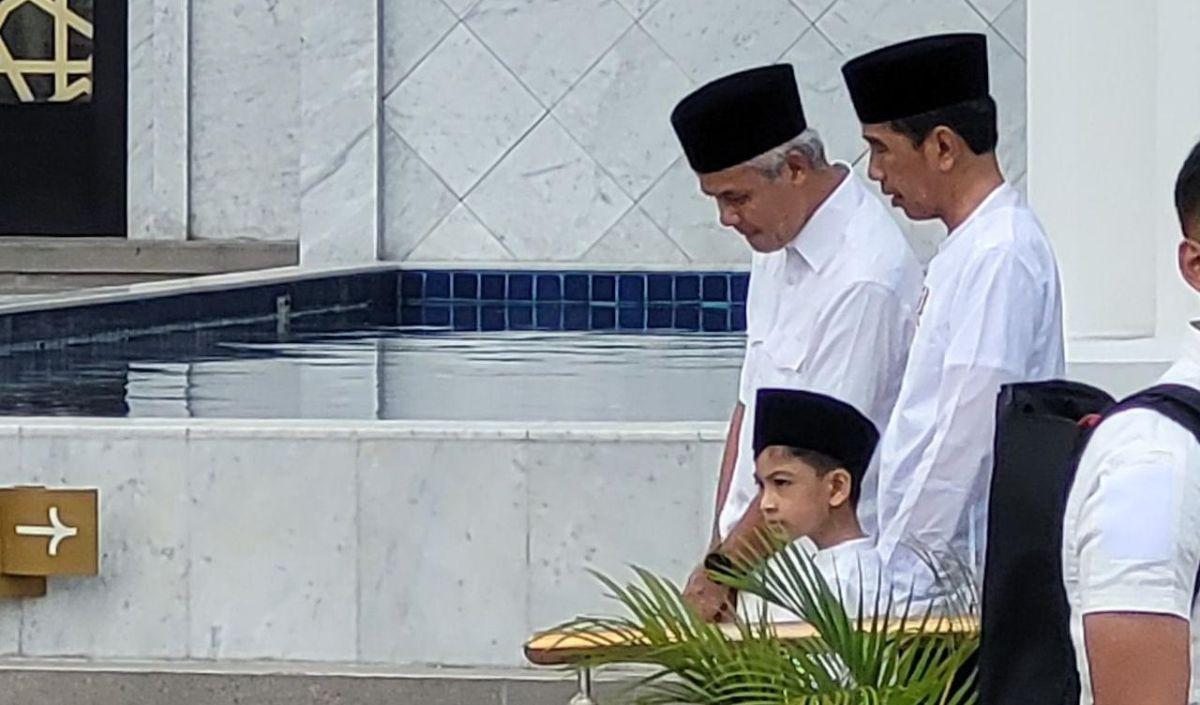 Ferry mengatakan, meskipun persaingan elektabilitas dengan bacapres lain tetap ketat.