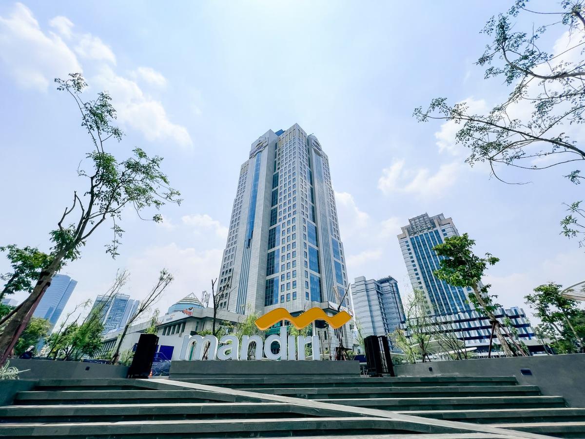 Gedung bank mandiri (c) Bank mandiri