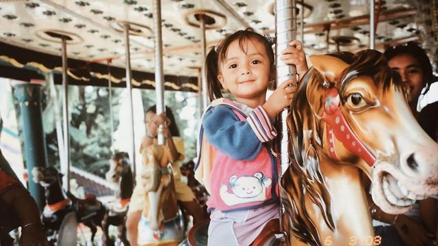Potret Masa Kecil 6 Seleb Wanita Blasteran, Lucu dan Menggemaskan