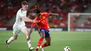 Sempat tertinggal lewat di awal laga, timnas Spanyol bangkit dan mendominasi jalannya pertandingan. (JAIME REINA/AFP)