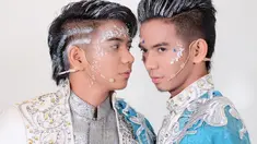 Rizki dan Ridho merupakan pedangdut selalu mencuri perhatian. Selain karyanya yang bsa dinikmati banyak orang, kekompakan mereka sering menuai pujian. Terlebih mereka kerap mengenakan busana kembar di berbagai momen.
(Liputan6.com/IG/@da2_rizki123)