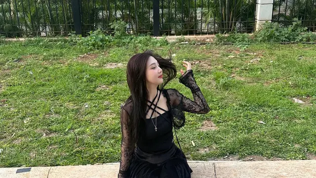 Joy Red Velvet