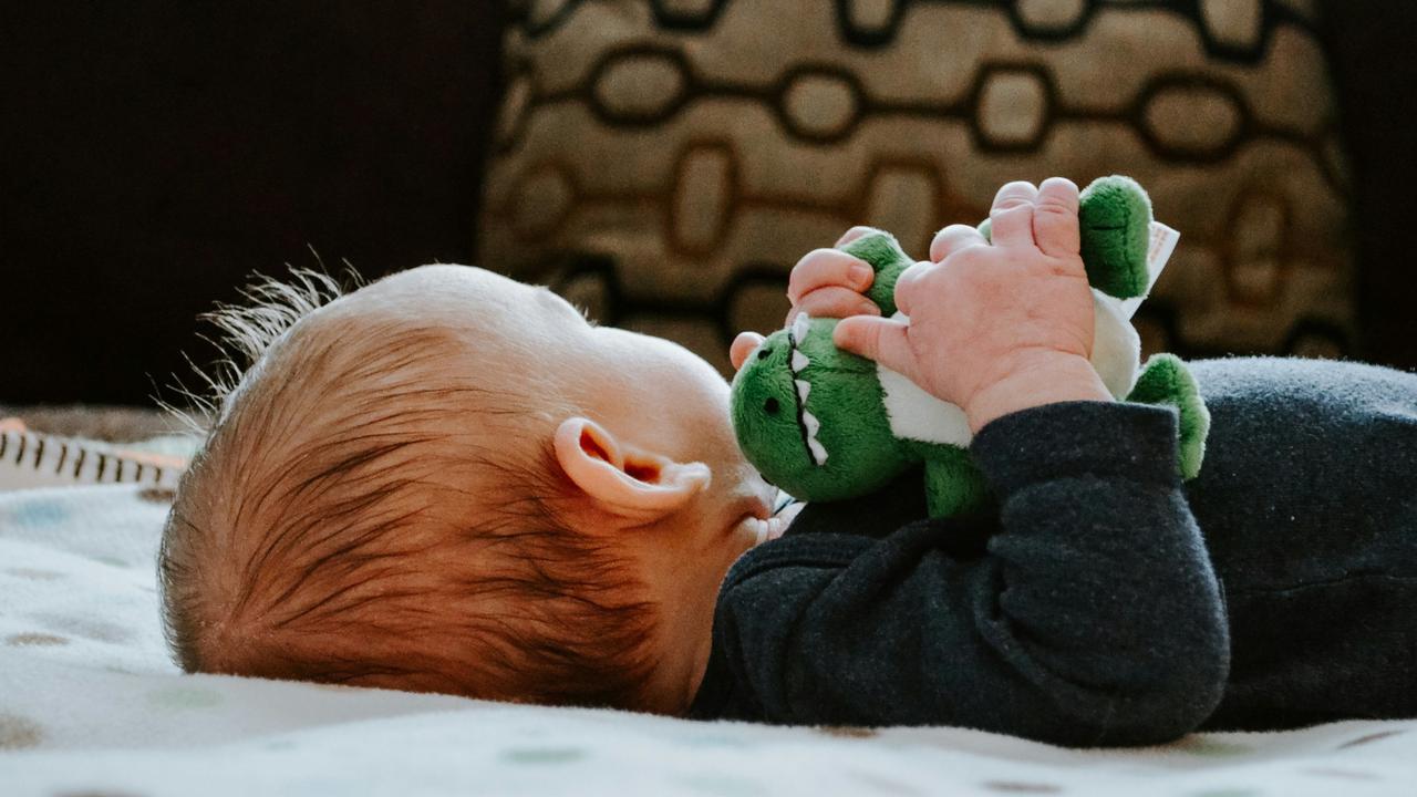 Pengasuh Tegah Tindih dan Tampar Bayi 11 Bulan di Palembang Gara-Gara Rewel