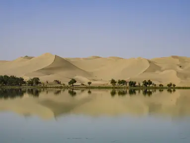 Pemandangan Danau Lop di wilayah Yuli, Daerah Otonom Uighur Xinjiang, China barat laut, 16 September 2020. (Xinhua/Zhao Ge)