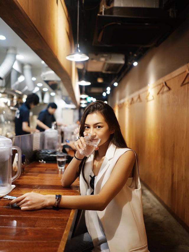7 Potret Shakilla Astari Kakak Shafa Harris yang Cantik Mempesona