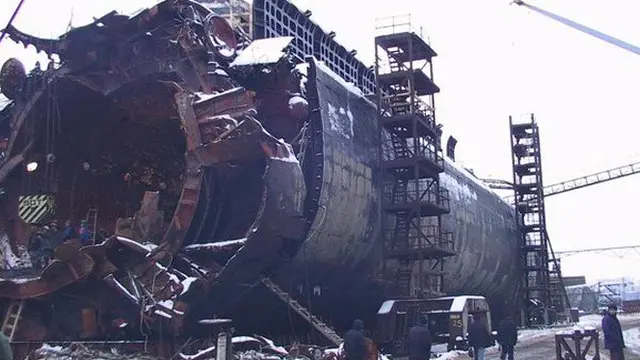 kursk-awak-kapal-131312c.jpg