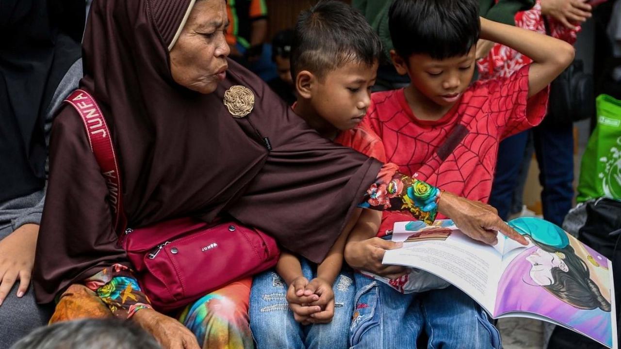 Selain itu, dengan buku bacaan ini dapat menambah minat baca serta wawasan dan pengetahuan anak. Foto: Liputan6.com / Angga Yuniar