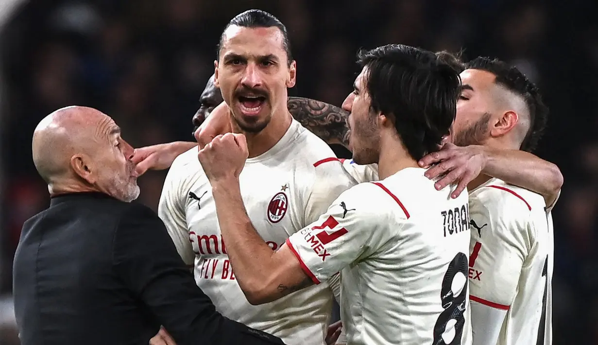 AC Milan. Zlatan Ibrahimovic dan kawan-kawan tercatat belum terkalahkan dalam 10 laga terakhir di Serie A Liga Italia sejak pekan ke-23 (23/1/2022) hingga pekan ke-32 (10/4/2022). Total tim asuhan Stefano Pioli menorehkan 5 kali kemenangan dan 5 hasil imbang. (AFP/Marco Bertorello)