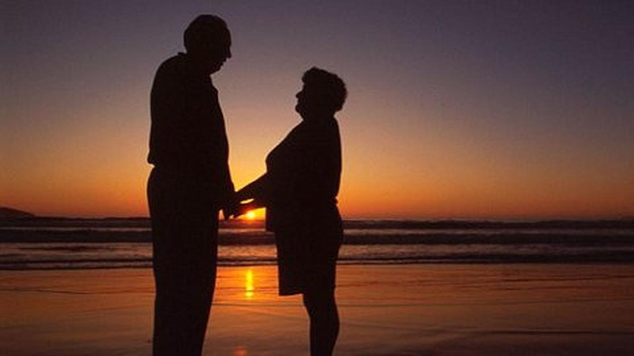 Jarang dibelai, perempuan tua ini minta cerai