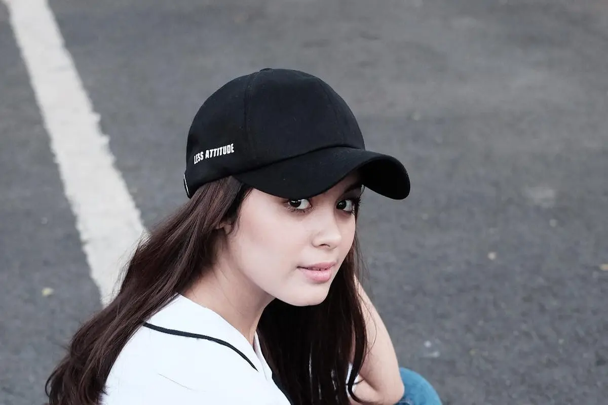[Bintang] Vebby Palwinta