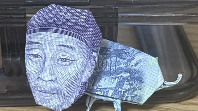 Bentuk Origami dari Uang Kertas