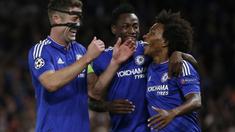 Gol tendangan bebas jarak jauh Willian jadi gol pembuka Chelsea saat bertemu Maccabi Tel Aviv di penyisihan Liga Champions yang berakhir dengan skor 4-0, Rabu (16/9/2015).