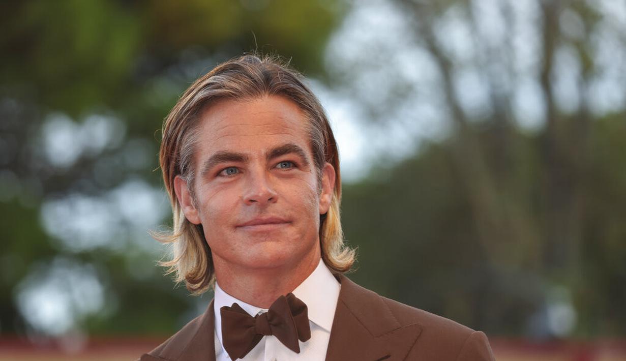 Chris Pine di premier Don't Worry Darling. (Foto: Vianney Le Caer/Invision/AP)