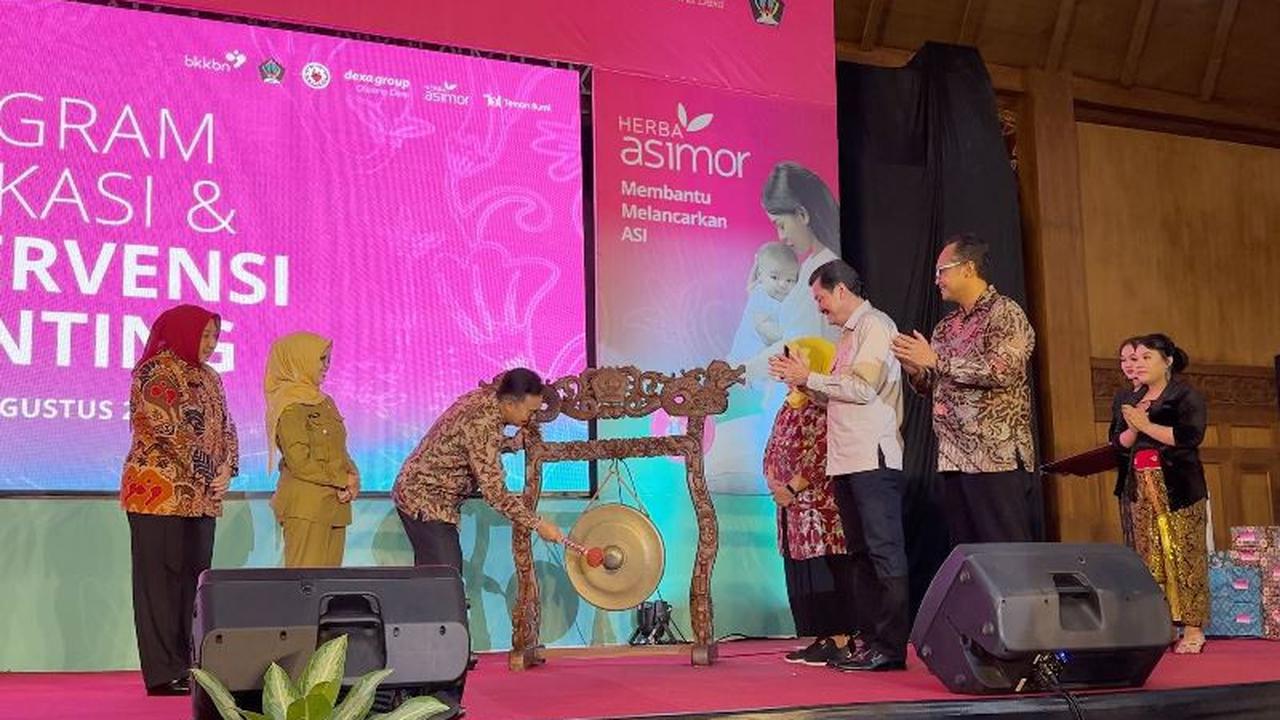 Mengedukasi Bidan di Blitar Tentang Pentingnya ASI untuk Atasi Stunting