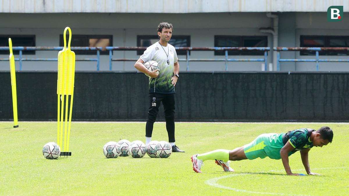 Foto: Persib Bandung Kembali Gelar Latihan Paska Libur Tragedi