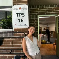 Acha Septriasa sudah menyalurkan hak suaranya di Pemilu 2024 di Sydney. [Foto: Instagram/septriasaacha]