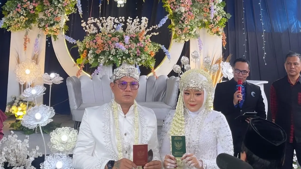 Ayu Kartika Istri Baru Andika