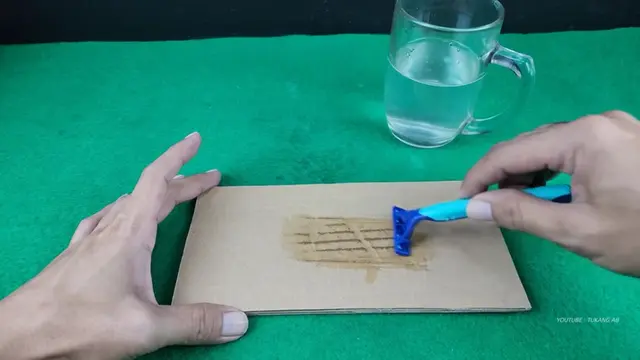 Cuma Modal Rp2000, Begini Cara Bikin Pisau Cukur Jadi Tajam Kembali Pakai 1 Bahan Dapur