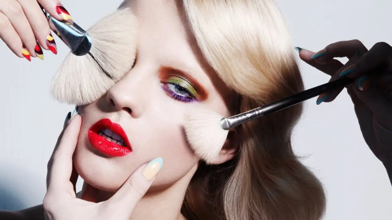 Kesalahan Berikut Selalu Terjadi oleh Wanita yang Suka Makeup