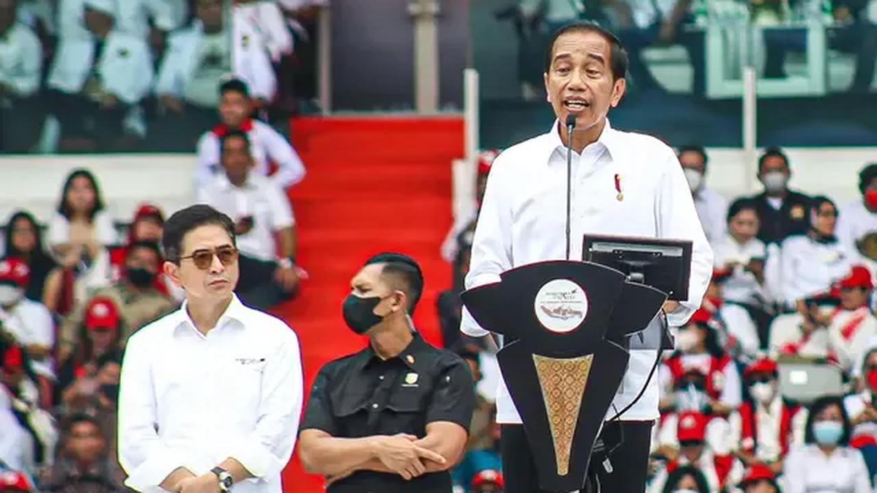 Presiden Joko Widodo (Jokowi) memastikan bakal memberi sanksi terhadap perusahaan bandel yang menjadi sumber polusi udara di Jabodetabek. Sanksinya perusahaan itu bisa ditutup.
