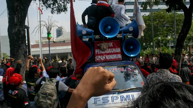 Demo Jokowi, Buruh Minta Kenaikan Upah