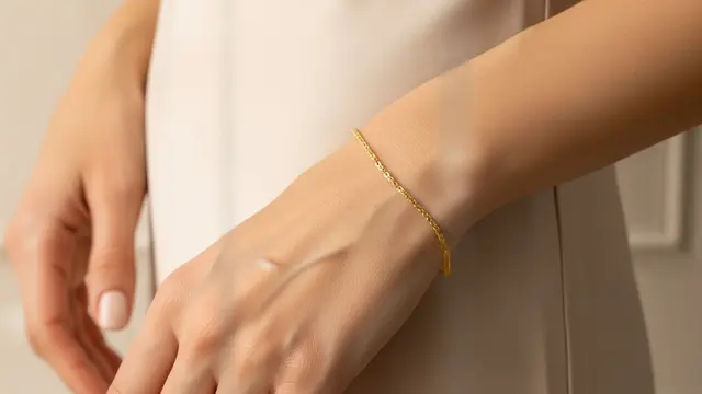 9 Model Gelang Emas 5 Gram Rantai Kecil untuk Acara Pernikahan