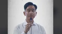Gibran Rakabuming Baca Pantun di Retreat Kepala Daerah, Warganet Sontak Bikin Balasannya.&nbsp; foto: TikTok @gibran_rakabuming