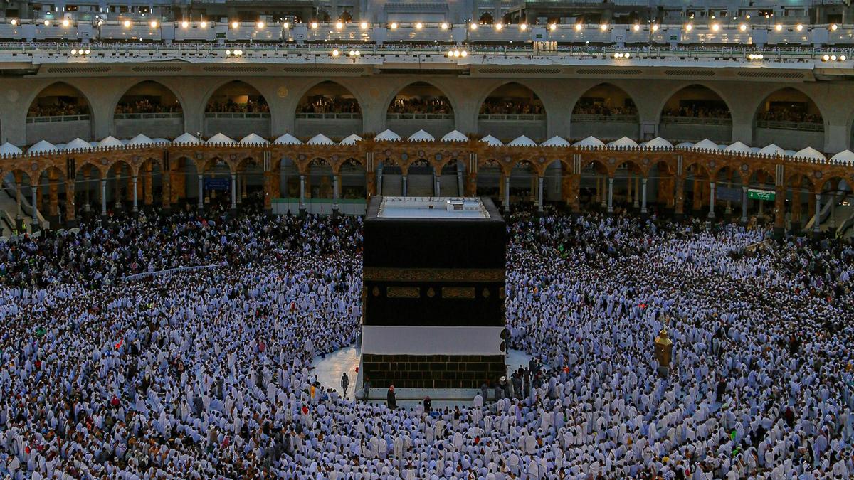 12 Perbandingan Fasilitas Haji Furoda vs Haji Pemerintah, Kepastian Visa hingga Biayanya