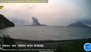Anak Krakatau 5 Kali Erupsi dalam 12 Jam
