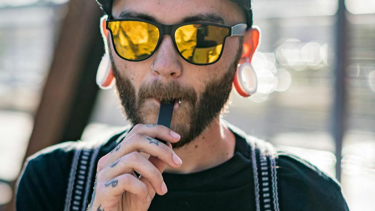Singapura Tangkap Lebih dari 3.700 Orang Akibat Pelanggaran Vape