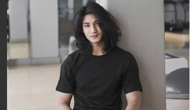 Model Myanmar, Paing Takhon.