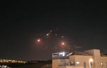 VIDO: Serangan Balasan! Ratusan Rudal Balistik Iran Gempur Habis Israel Kejutkan Netanyahu dan Trump