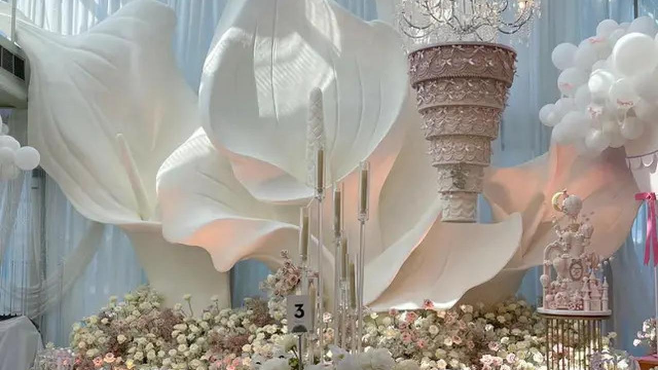 5 Foto Detail Dekorasi Pesta Ultah Syahrini, Mewah Bak Interior Istana Sang Ratu