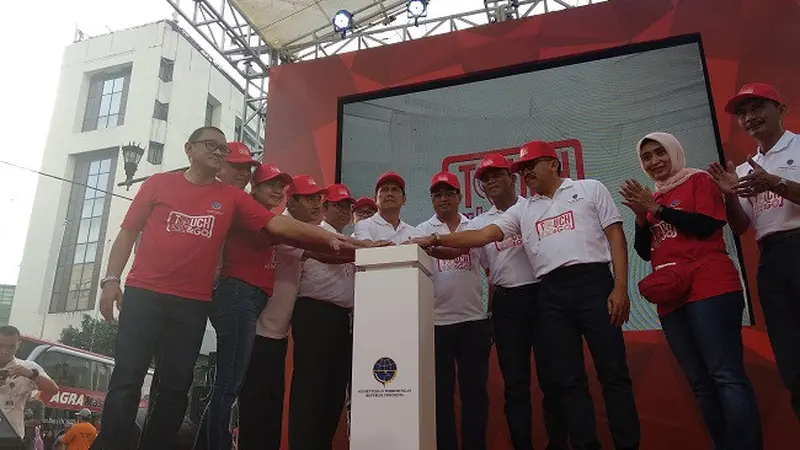 Menhub Budi Karya Sumadi dan Menteri PANRB Asman Abnur (Foto: Liputan6.com/Maulandy Rizky Bayu Kencana)