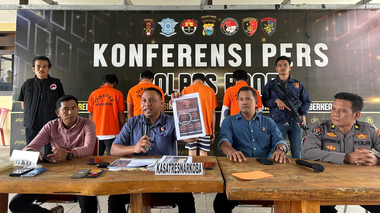 Polisi membongkar sindikat bisnis peredaran narkoba jenis sabu di Kabupaten Bone, Sulawesi Selatan