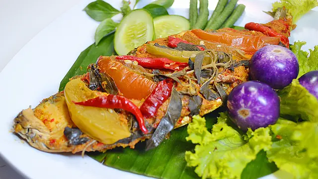8 Cara Membuat Pepes Ikan yang Enak, Sedap dan Bikin Ketagihan