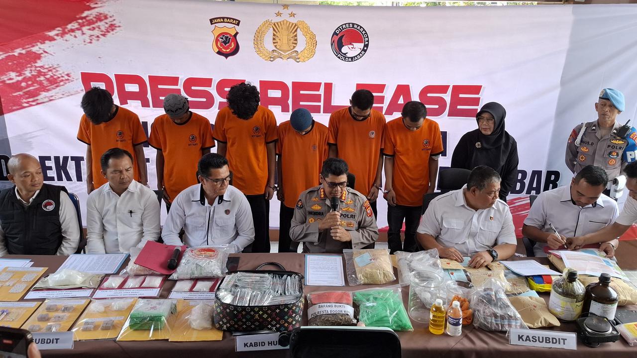 Racik Sendiri, Pengedar Tembakau Sintetis di Cimahi Cuan Rp30 Juta Sekali Produksi