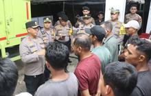 Pastikan Aman, Kapolres Rohul Monitoring Kedatangan Logistik Pilkada 2024 di Gudang KPU