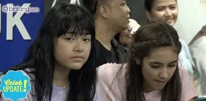 Amanda Manopo mengaku hubungannya dengan Angga Aldi Yunanda hanyalah settingan. Meski sudah menjalin cinta dengan Esa Sigit, Amanda tetap profesional untuk akting di Mermaid in Love 2 Dunia.