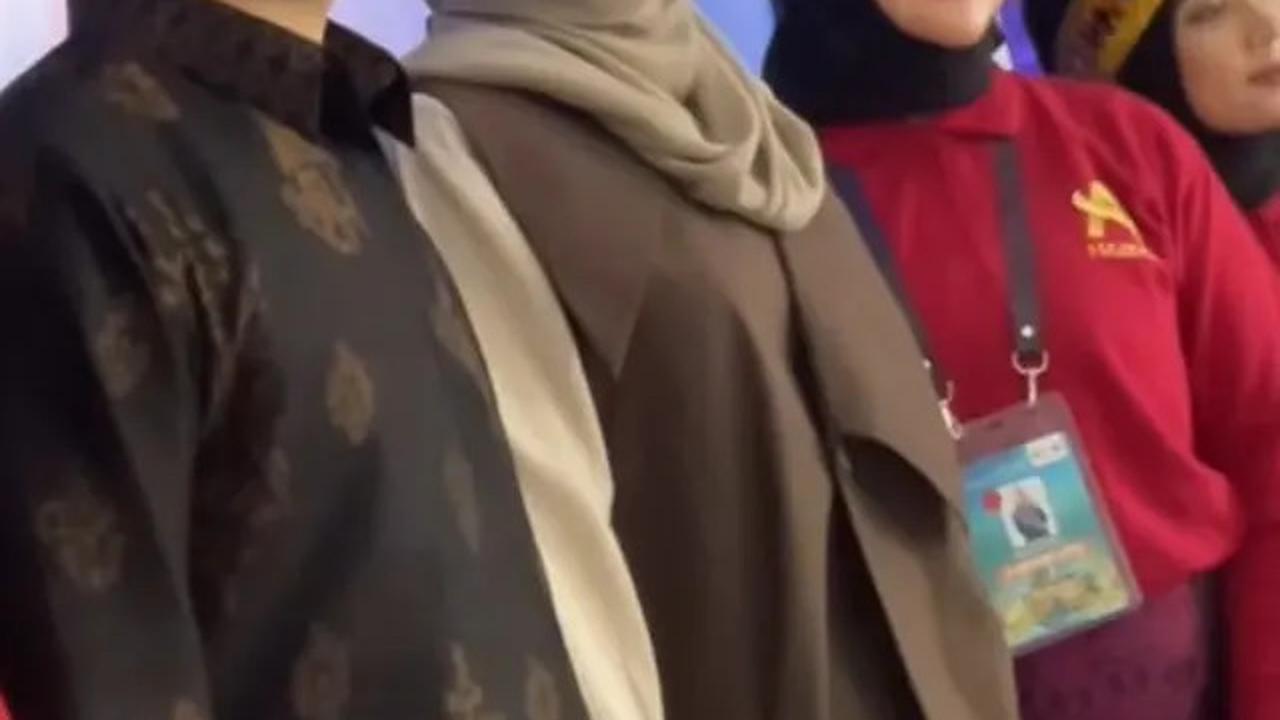 6 Potret Aaliyah Massaid Kenakan Kerudung Tren Meleyot Bersama Thariq Halilintar di Aceh
