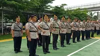 Ratusan personil Polrestabes Palembang bersiap untuk menjaga keamanan Kota Palembang jelang Natal 2019 dan Tahun Baru 2020 (Liputan6.com / Nefri Inge)