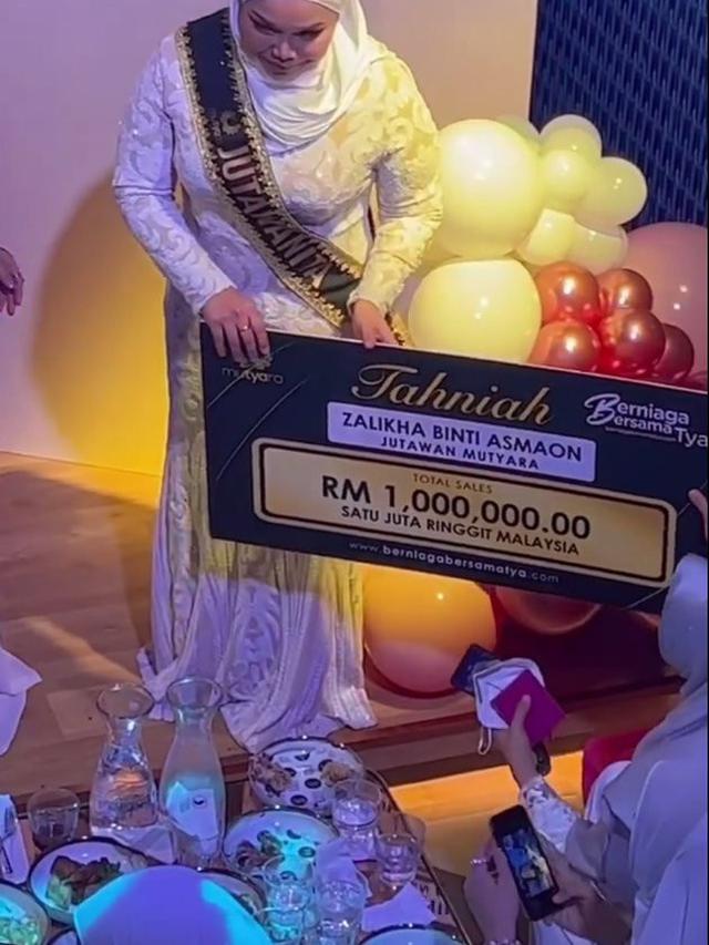 7 Momen Pesta Ulang Tahun Tya Arifin, Bagi Uang Senilai Rp 3 Miliar