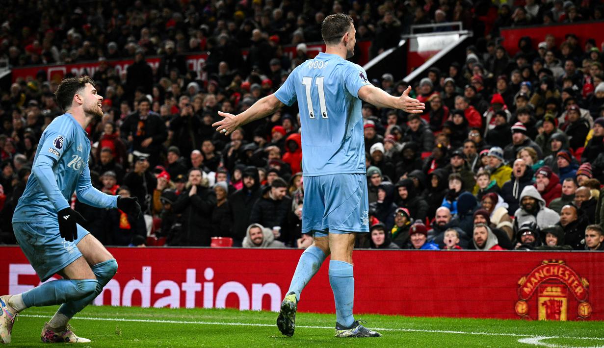Manchester United (MU) asuhan Ruben Amorim meraih hasil buruk ketika menjamu Nottingham Forest di ajang Liga Inggris 2024/2025 hari Minggu (08/12/2024) dini hari WIB. (AFP/Oli Scarff)